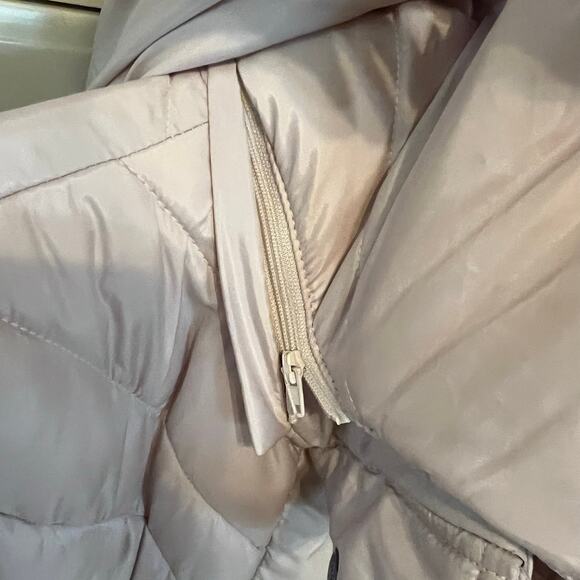 London Fog Women's Long Puffer Coat Faux Fur Hooded Champagne Tan Size Medium - Picture 7 of 8